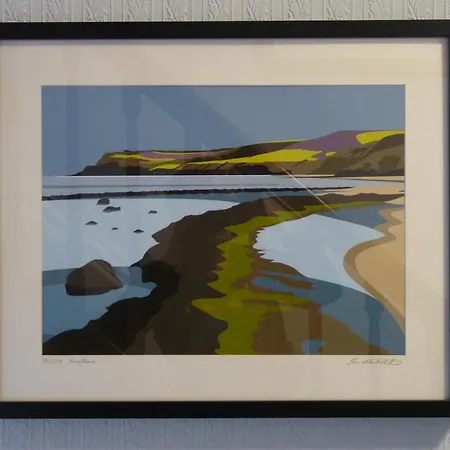 Saxon * מפרץ רובין הוד