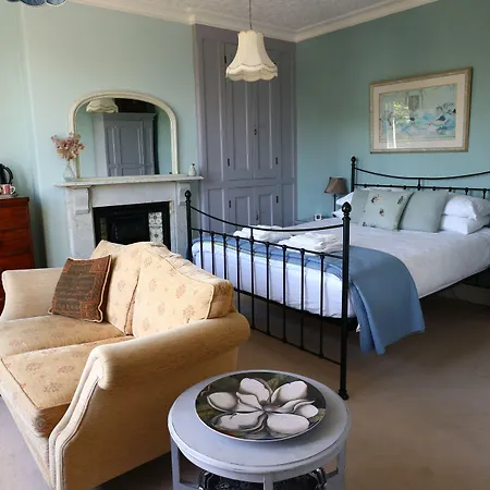 Saxon * מפרץ רובין הוד